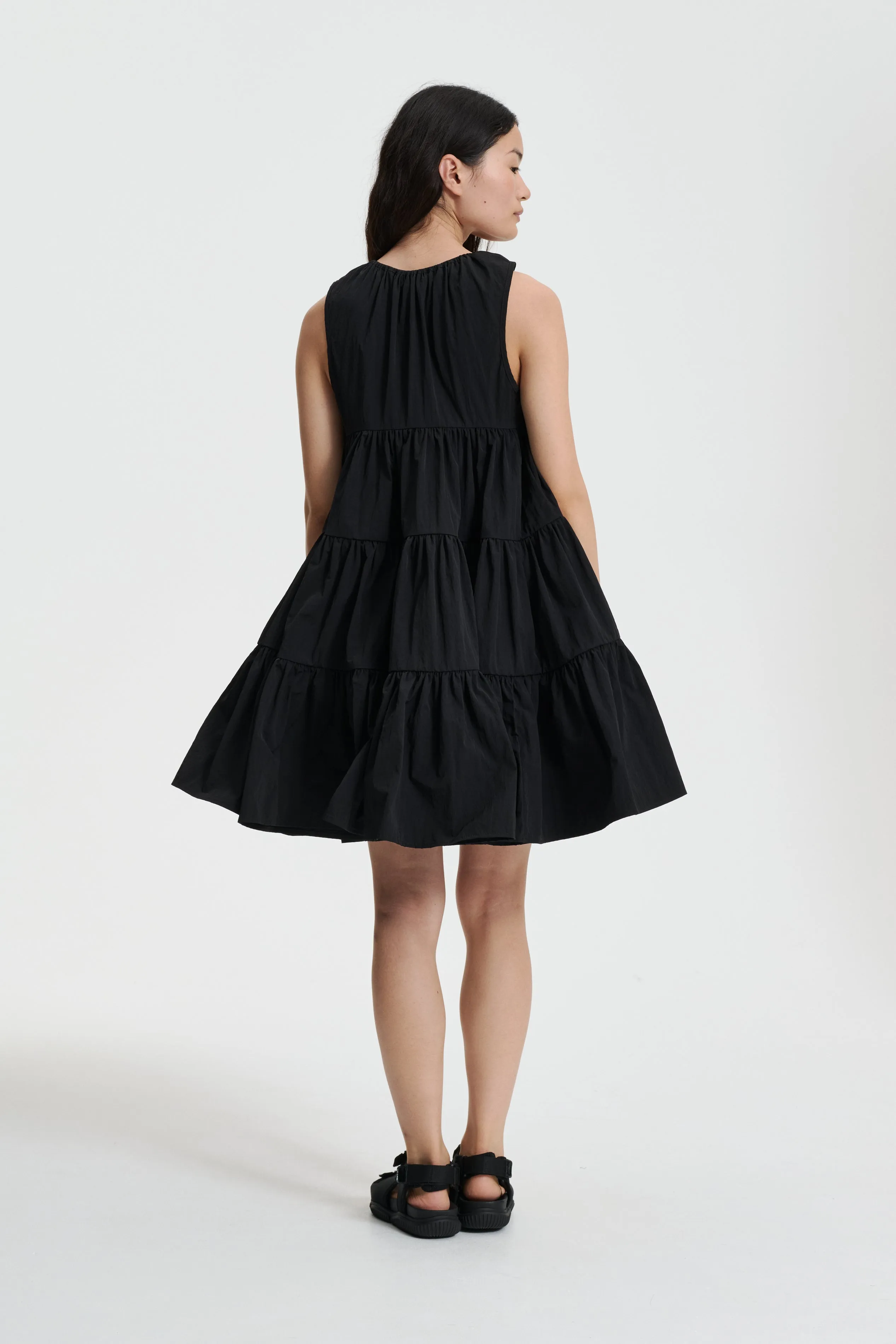 AINO | DRESS CRINKLED TAFFETA BLACK