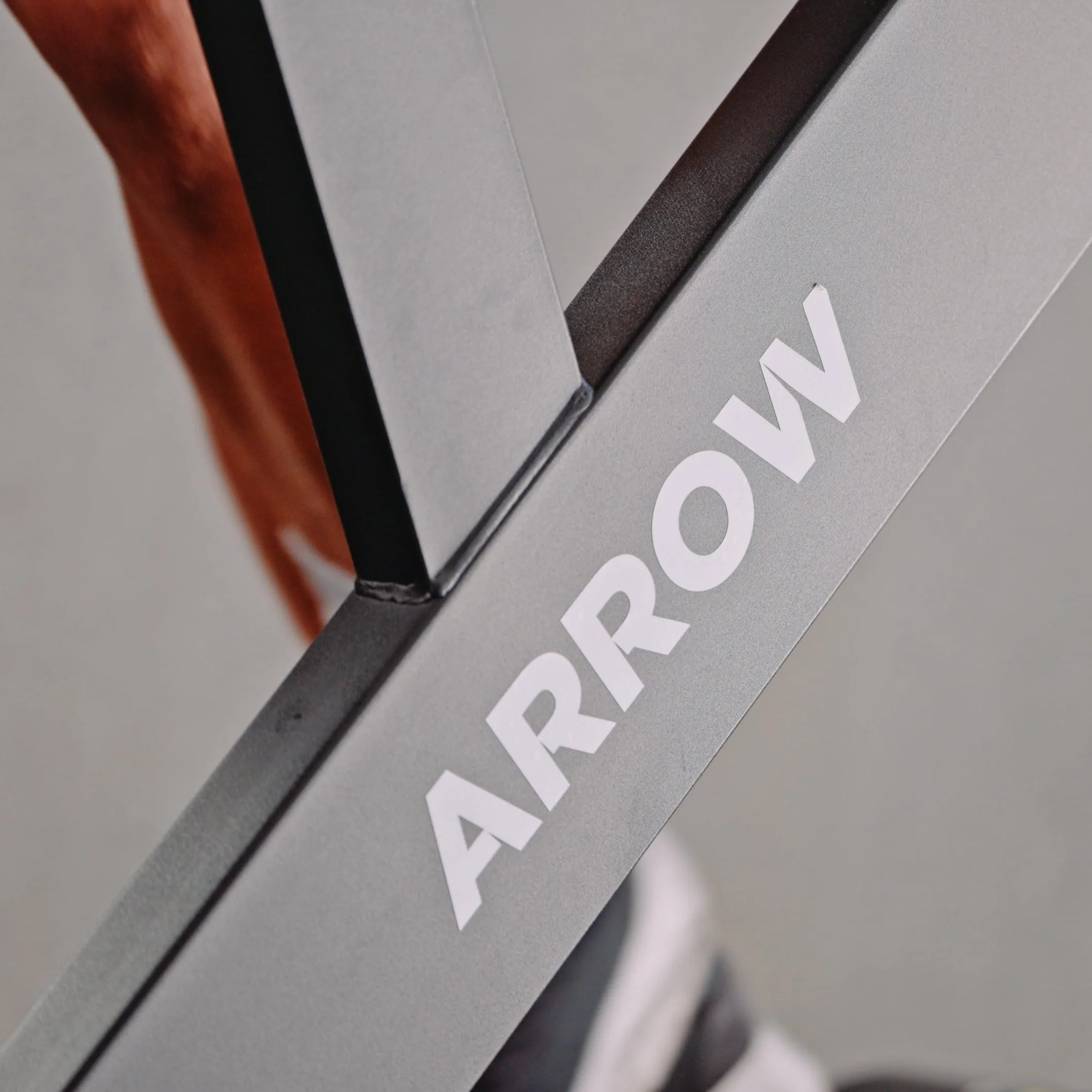 ARROW® Studio Curve Runner Treadmill