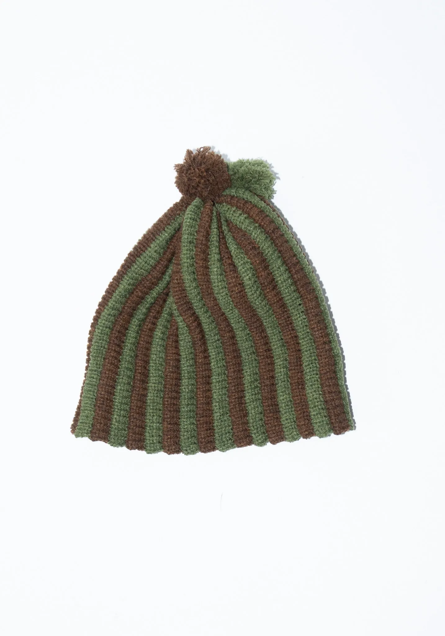 British Lambswool Stripe Pleat Hat in Tobacco and Dark Apple Stripe